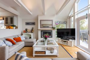 Living area - 2- click for photo gallery